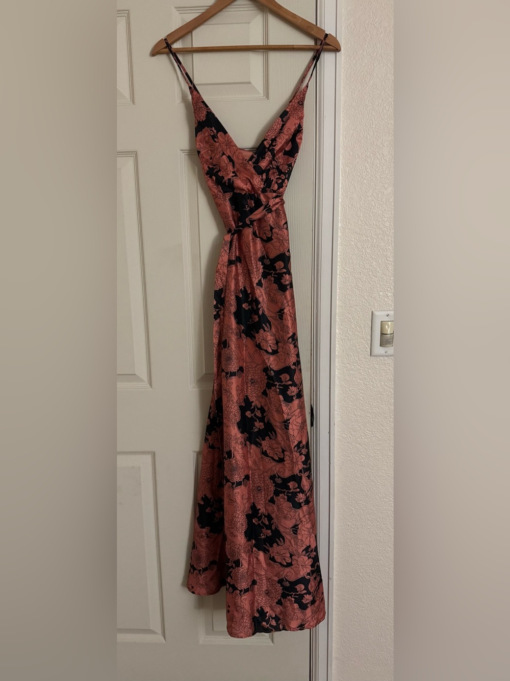 Lulus Pink Tea Gardens Rusty Rose Floral Print Satin Maxi Dress, XS